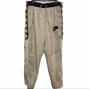 Nike Sports Woven Pants BV4546-072 Light Bone Sz L